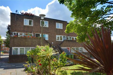 2 bedroom apartment for sale, Hervey Road, Blackheath, London, SE3