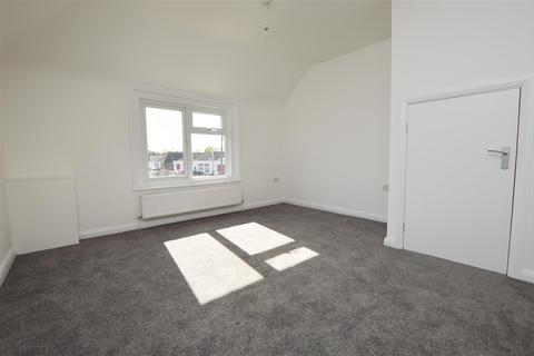 1 bedroom apartment to rent, High Street, London Colney