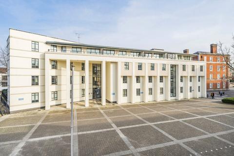 undefined, Queens Court, Winchester SO23
