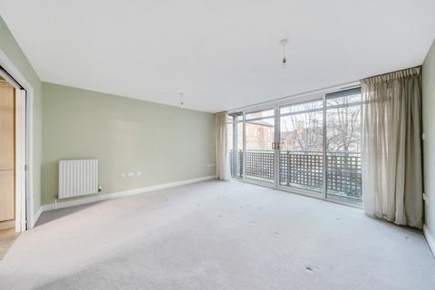 undefined, Queens Court, Winchester SO23