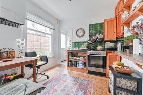 1 bedroom flat for sale, Fallsbrook Road, London, SW16