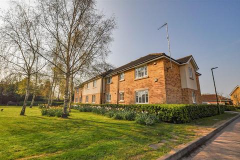 2 bedroom flat to rent, Chester Gibbons Green, London Colney