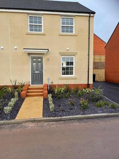 3 bedroom terraced house to rent, Whittle Way, Gloucester GL3