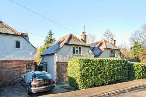 55 Downsway, Whyteleafe, CR3 0EW