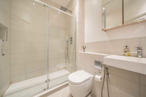 1 bedroom flat for sale, Bunhill Row, London EC1Y