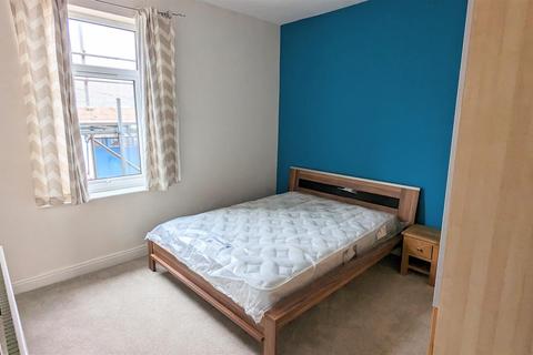 2 bedroom terraced house to rent, Mulehouse Road, Crookes, Sheffield