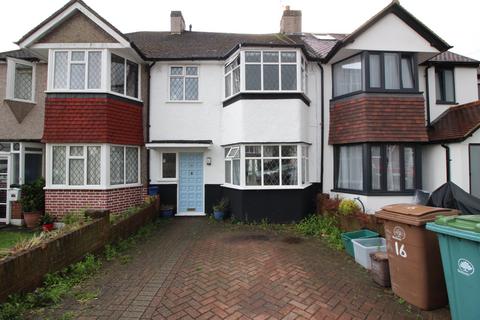 3 bedroom terraced house to rent, Leafield Road, Sutton SM1