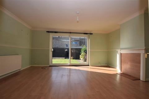 3 bedroom terraced house to rent, Butley Court, Suffolk CB9