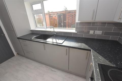 2 bedroom flat to rent, Whittern Way, Hereford HR1