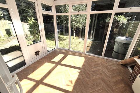 2 bedroom end of terrace house for sale, Garsdale Close, Bournemouth BH11
