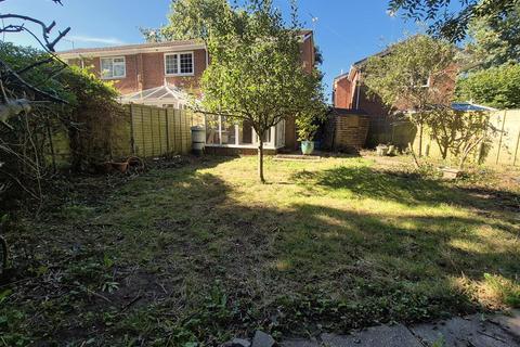 2 bedroom end of terrace house for sale, Garsdale Close, Bournemouth BH11