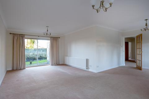 4 bedroom detached bungalow to rent, Nunnykirk Close, Ovingham NE42