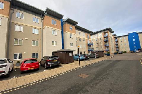 2 bedroom flat to rent, Knightsbridge Court, Gosforth, Newcastle Upon Tyne