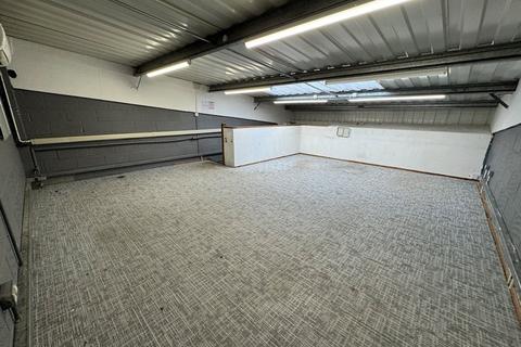 Industrial unit to rent, 19 Palmerston Business Park, Palmerston Drive, Fareham, PO14 1DJ