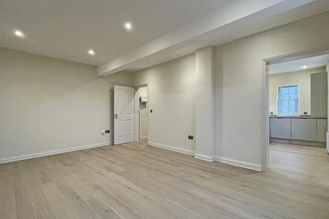 1 bedroom flat for sale, Crummock Chase, Surbiton, Surrey, KT6