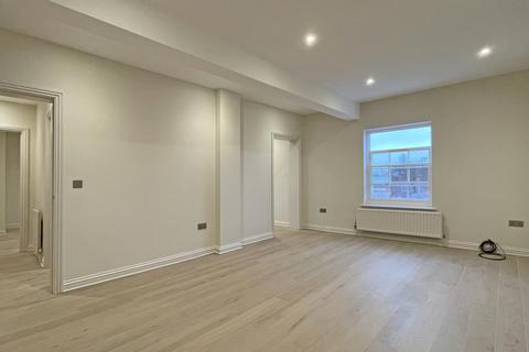 1 bedroom flat for sale, Crummock Chase, Surbiton, Surrey, KT6