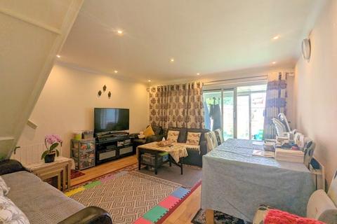 3 bedroom terraced house for sale, Marriott Close, Bedfont, TW14