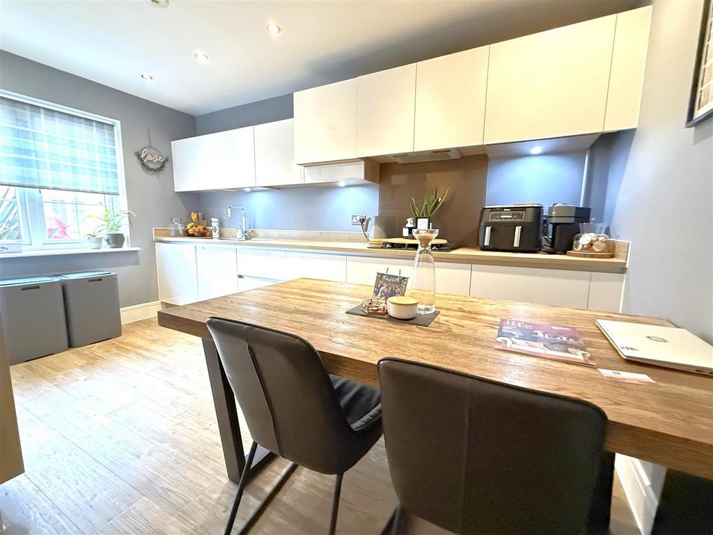 Breakfast kitchen