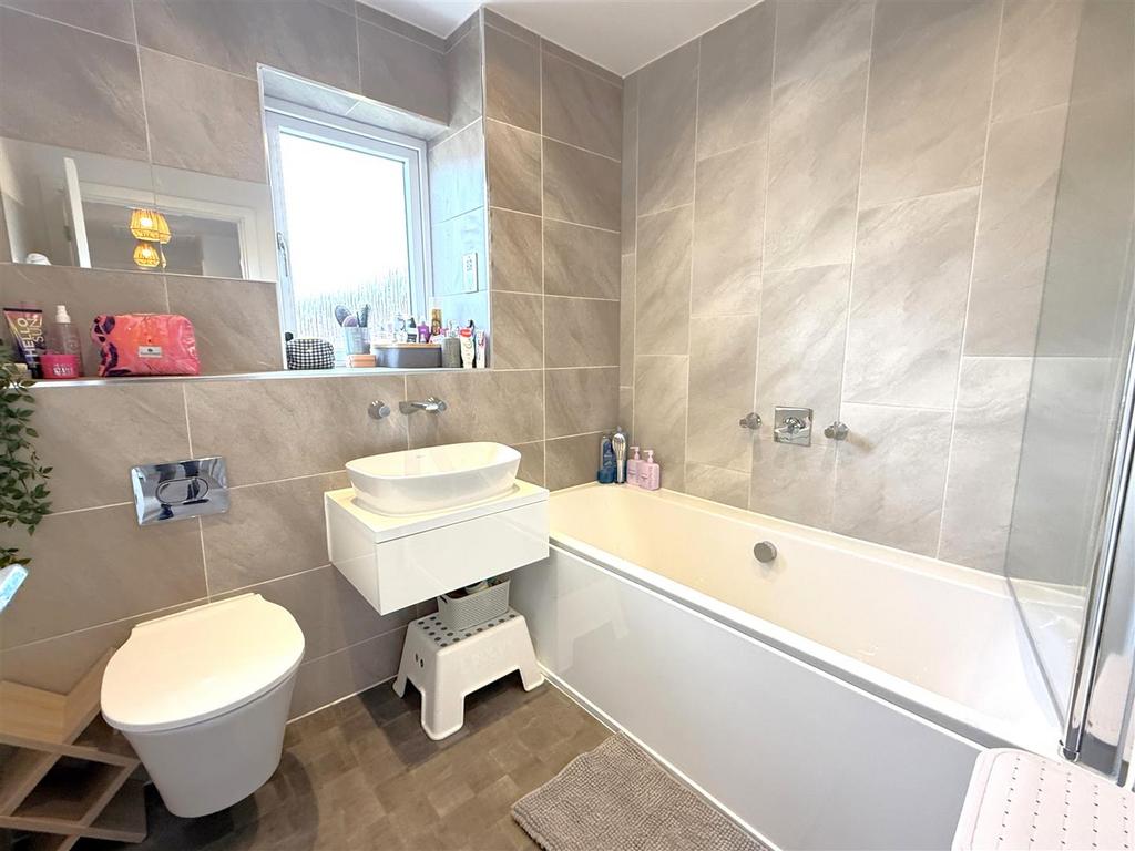 Family bathroom