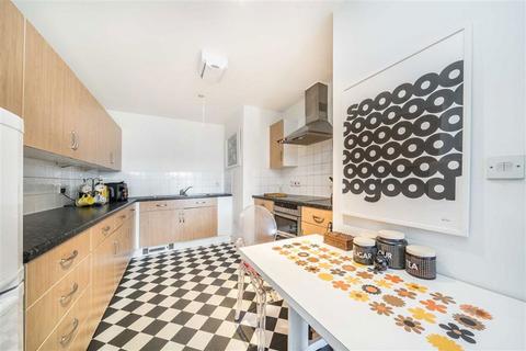 1 bedroom flat for sale, Kingsland Road, London E2