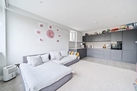 undefined, Batavia Road, Sunbury-On-Thames, TW16