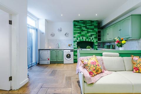 undefined, Carlton Avenue, M14 7NL