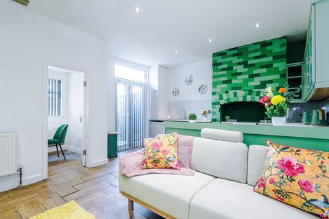 undefined, Carlton Avenue, M14 7NL