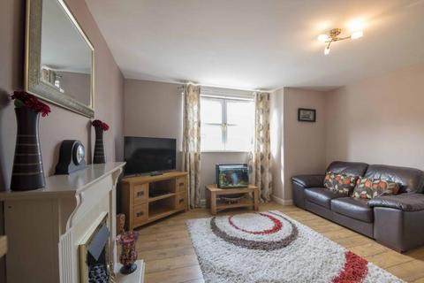 2 bedroom flat to rent, Charles Street, St Stephens Court, Aberdeen AB25