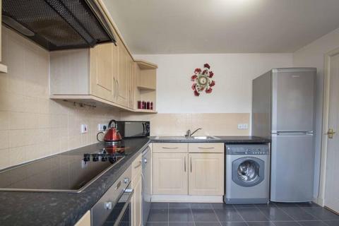 2 bedroom flat to rent, Charles Street, St Stephens Court, Aberdeen AB25