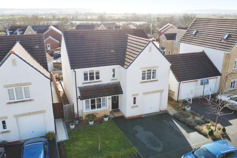 12 Evening Star, Royal Wootton Bassett, Swindon, SN4 8FR