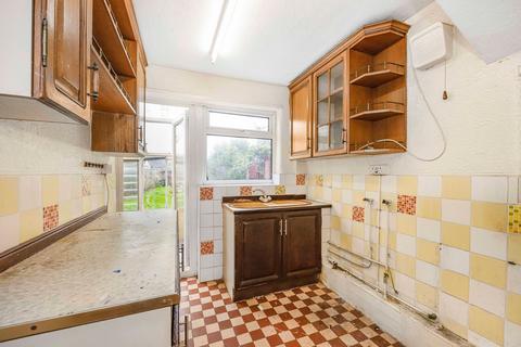 3 bedroom semi-detached house for sale, Oaks Avenue, Romford, RM5