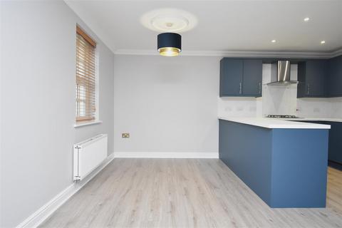 2 bedroom apartment to rent, Bishopfields Cloisters, Leeman Road
