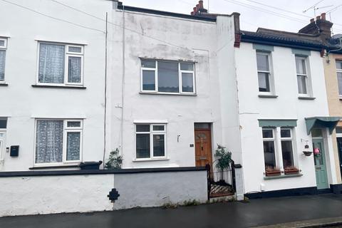 2 bedroom terraced house to rent, Southend-on-Sea SS1