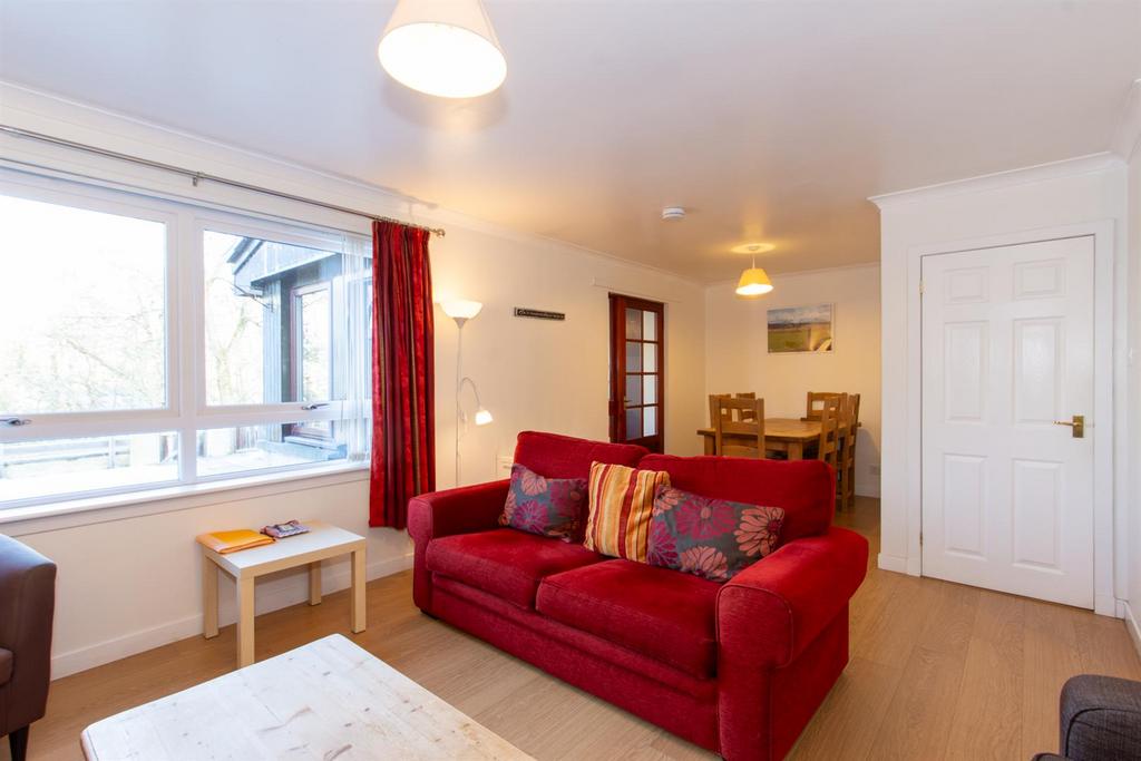 Sitting Room &amp; Dining Area