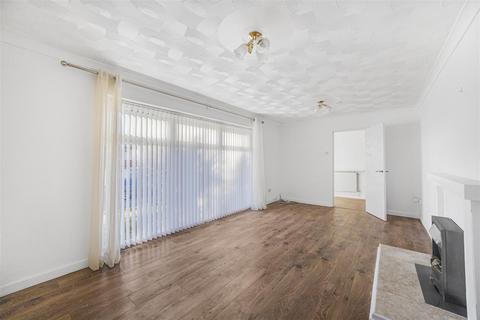 5 The Hannants, Neath, SA10 7DE