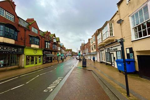 3 bedroom maisonette to rent, 3 Bed Maisonette Flat, Bridge Street, Bridlington, YO15 3AH