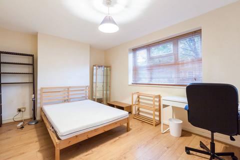 2 bedroom flat for sale, Wimbourne Street, Islington, London, N1