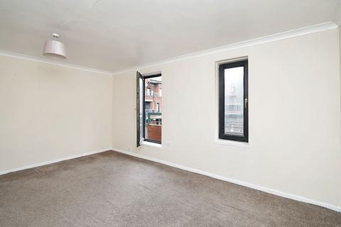 2 bedroom flat for sale, 86 New Chapel Square, Feltham, Middlesex, TW13 4AZ