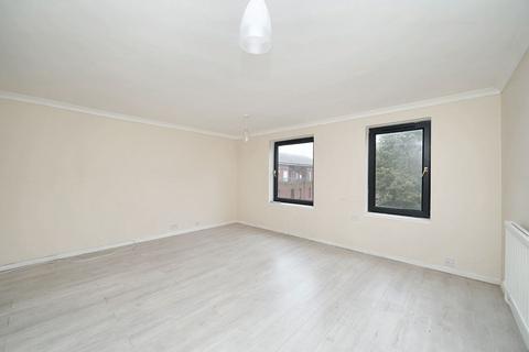 2 bedroom flat for sale, 86 New Chapel Square, Feltham, Middlesex, TW13 4AZ