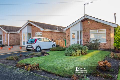 2 bedroom detached house for sale, Turnberry Road, NG6 9LY