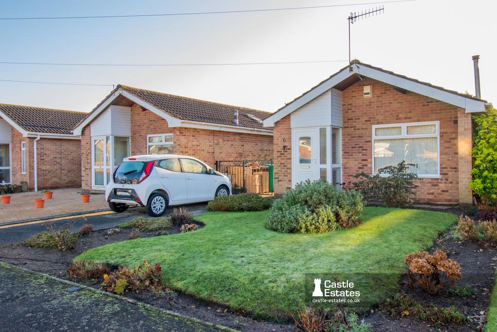 6 Turnberry Road, Nottingham. NG6 9 LY