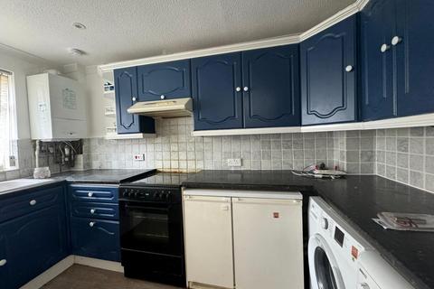 2 bedroom terraced house to rent, Hampton TW12