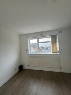 2 bedroom terraced house to rent, Hampton TW12