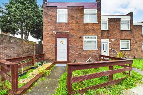 2 bedroom end of terrace house for sale, Pontypool Walk, Romford RM3