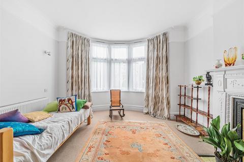 3 bedroom maisonette for sale, Olive Road, London, NW2