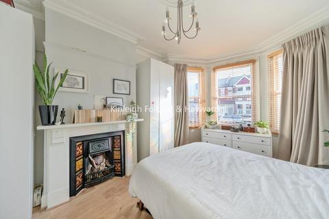 1 bedroom flat for sale, Pembroke Road, Muswell Hill