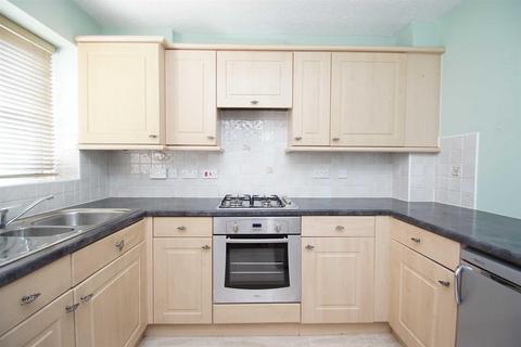 2 bedroom semi-detached house to rent, Lennox Gardens, Temple Newsam