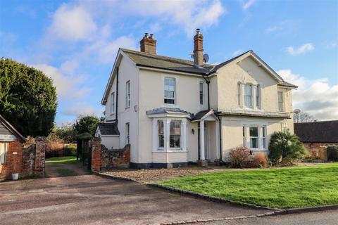 Flat 4, Forrest Place Durbans Road, Wisborough Green, Billingshurst, RH14 0DS