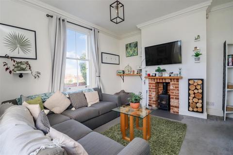 Flat 4, Forrest Place Durbans Road, Wisborough Green, Billingshurst, RH14 0DS