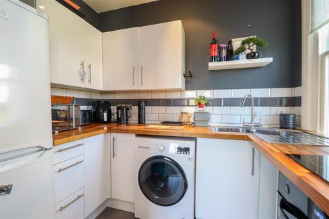 Flat 4, Forrest Place Durbans Road, Wisborough Green, Billingshurst, RH14 0DS